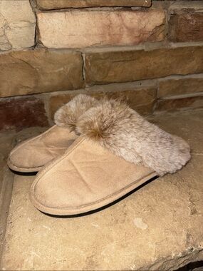 Plush Faux-Fur Trim Slip-On Slippers - Light Tan